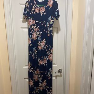 Long maternity dress